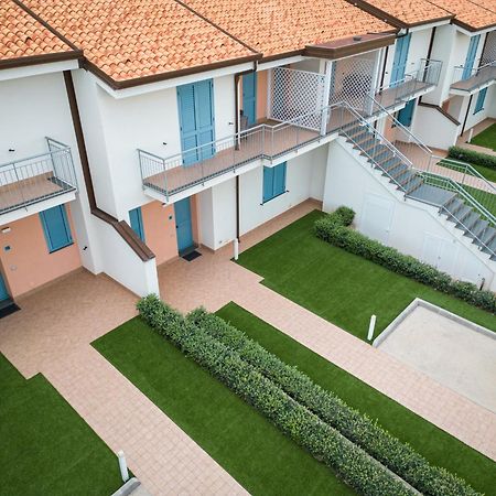 Icaro Residence Apartments With A Beautiful Pool Sant'Agata di Militello Exterior photo