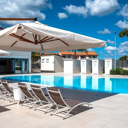 Icaro Residence Apartments With A Beautiful Pool Sant'Agata di Militello Exterior photo