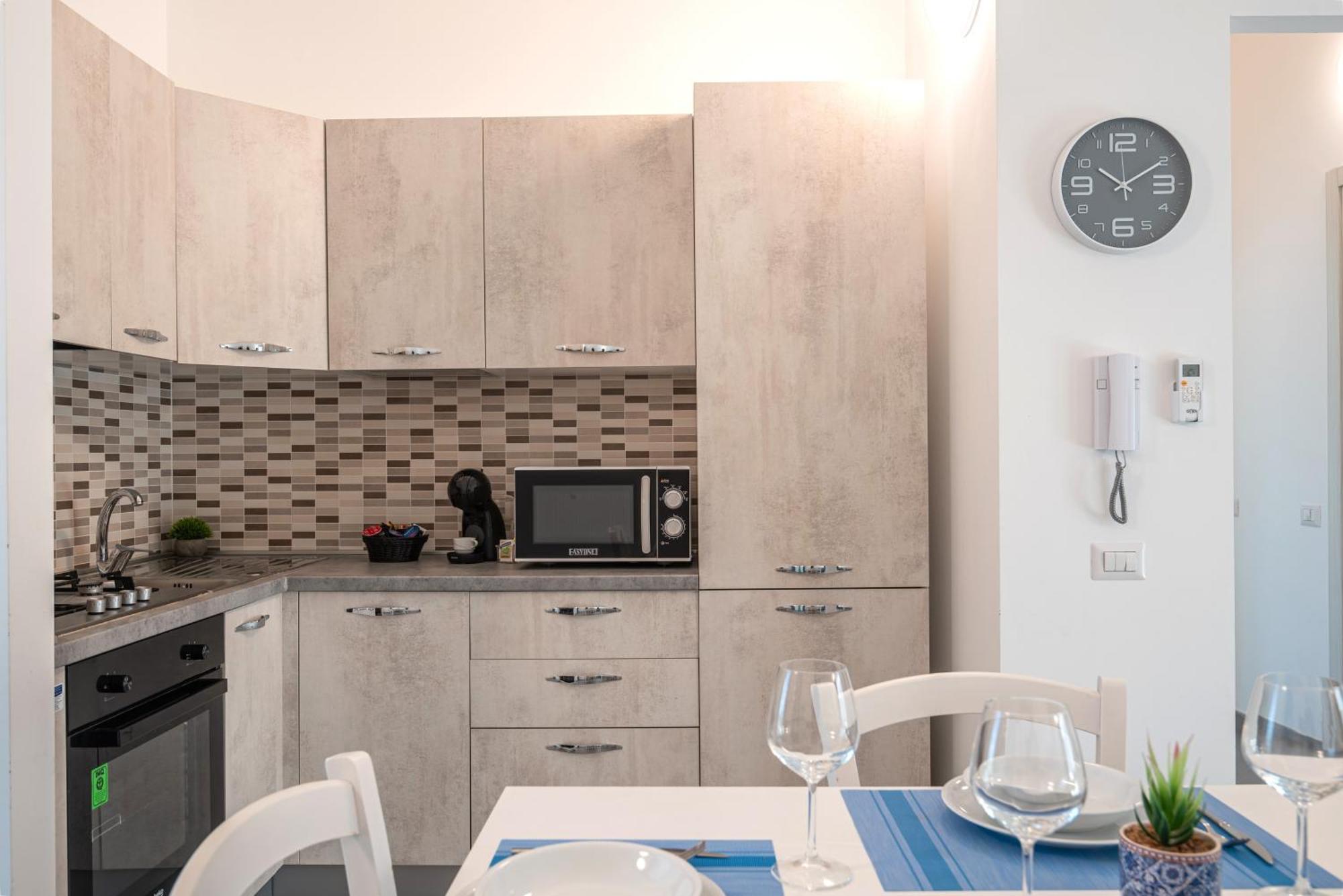 Icaro Residence Apartments With A Beautiful Pool Sant'Agata di Militello Exterior photo