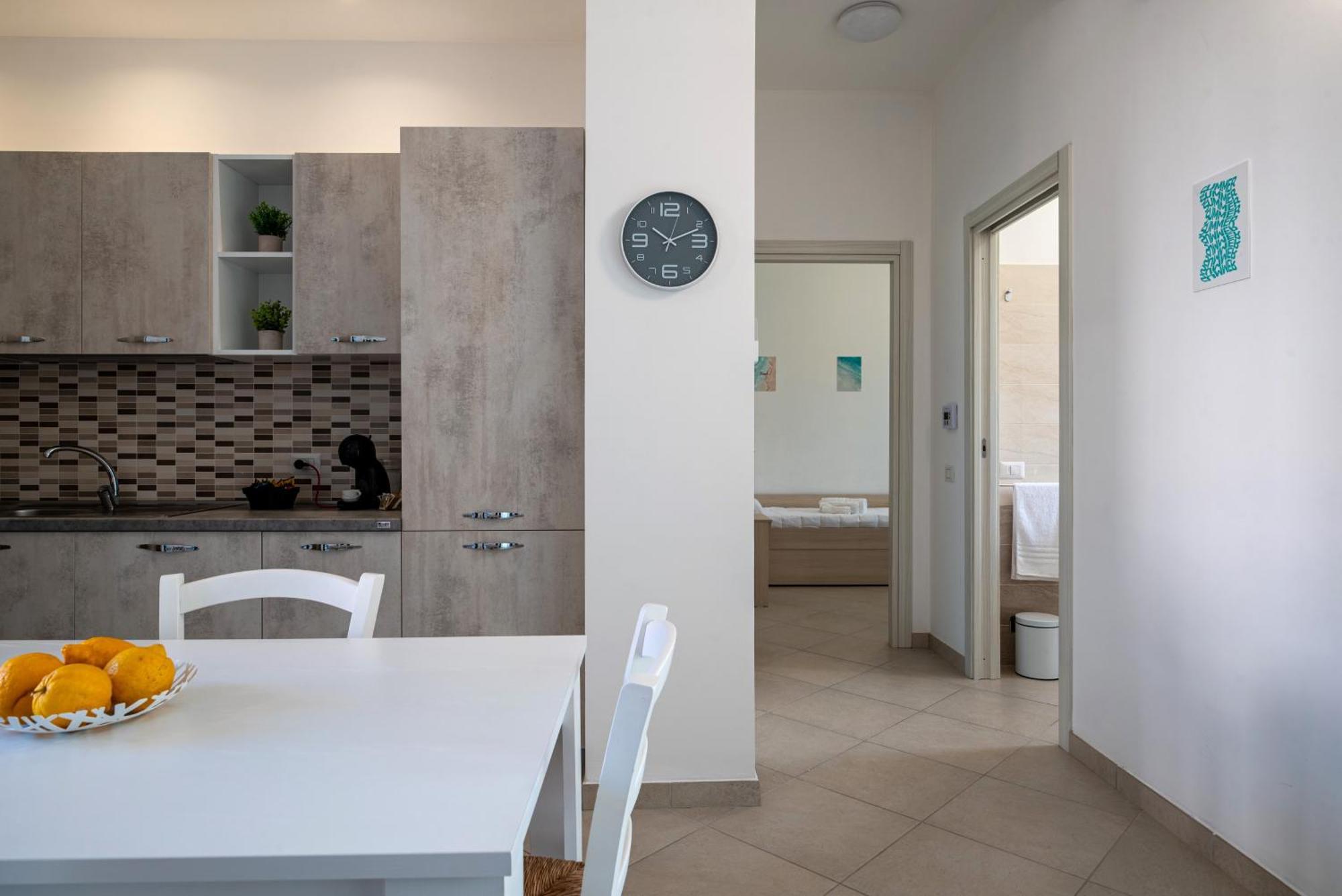 Icaro Residence Apartments With A Beautiful Pool Sant'Agata di Militello Exterior photo